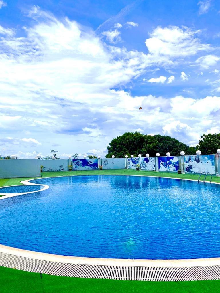 Park Avenue Hotel Sungai Petani Exterior photo